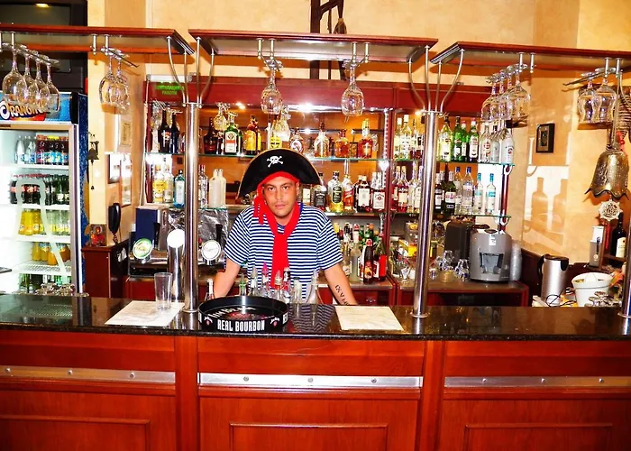 Joya Park Хотел