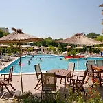 Joya Park 4*