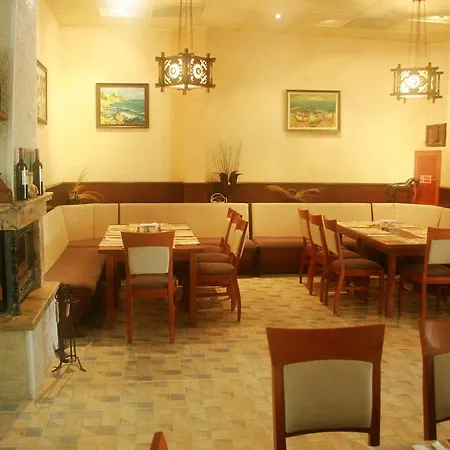 מלון Joya Park גולדן סנדס