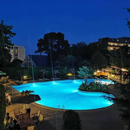 Joya Park ホテル 4*