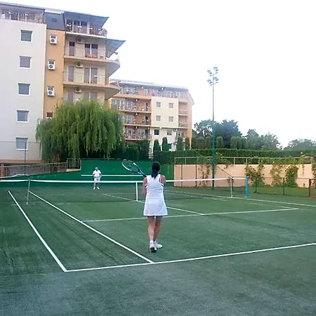 Готель Joya Park