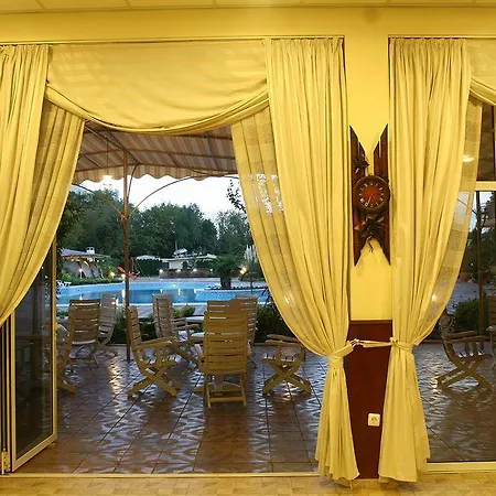 Joya Park 4*