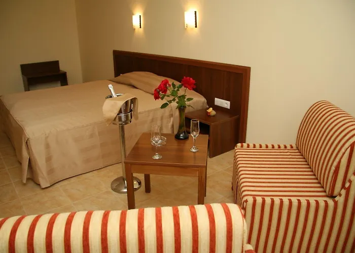 Joya Park Golden Sands